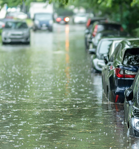 Inondation dans une commune : une des conséquences du changement climatique.