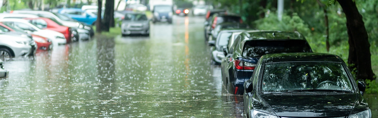 Inondation dans une commune : une des conséquences du changement climatique.