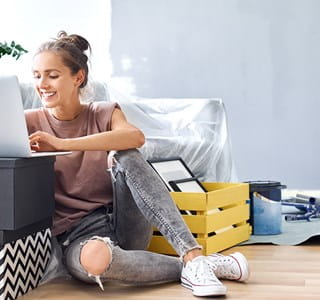 De nombreux employés font régulièrement du télétravail. En cas d'accident à domicile, est-ce considéré comme un accident du travail ? Découvrez cela ici.