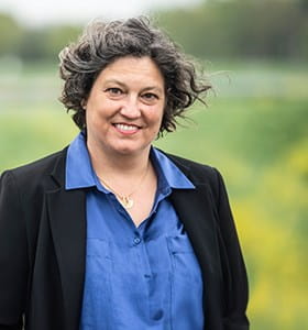 Ann Van Griensven, professor hydrologie en waterbouwkunde aan de VUB en directeur van de AXA-leerstoel Water Quality and Global Change