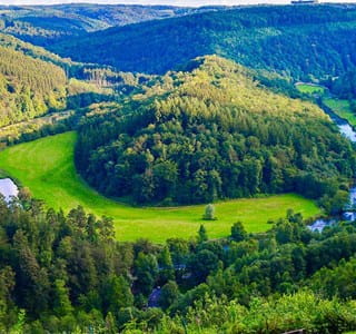 Dit adembenemend landschap is ideaal voor een weekendje weg in België.