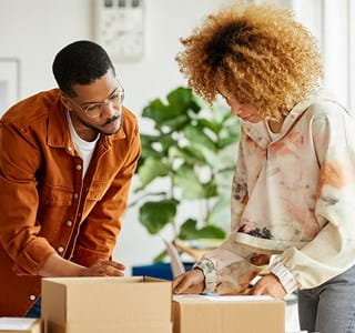 Un travailleur indépendant fait appel à un conjoint aidant