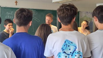 Leerlingen in een Climate School Workshop over de klimaatverandering.