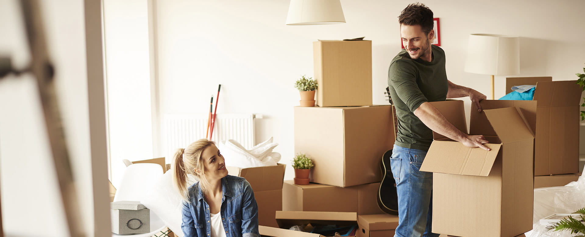 Koppel verhuist naar een nieuwe huurwoning