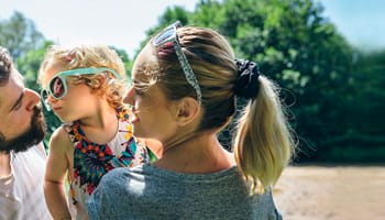 Ouders werken deeltijds om tijd te maken voor hun gezin.