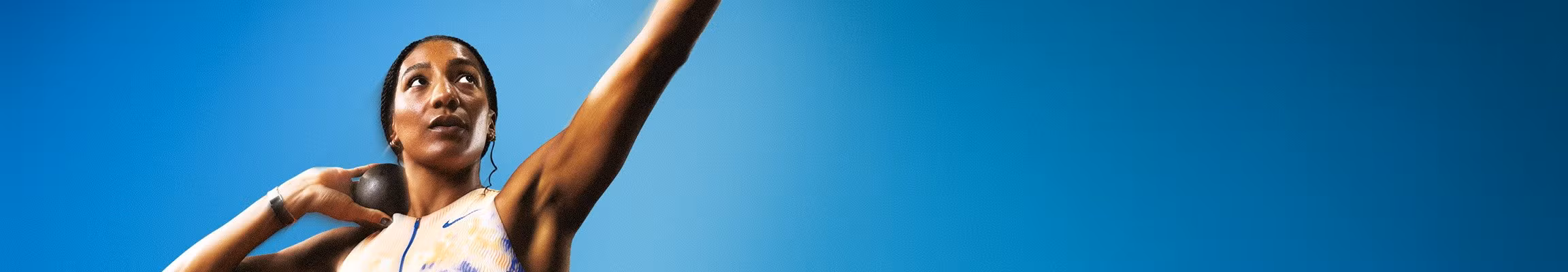 Photo de Nafi thiam lors d’un heptathlon pour la nouvelle campagne AXA