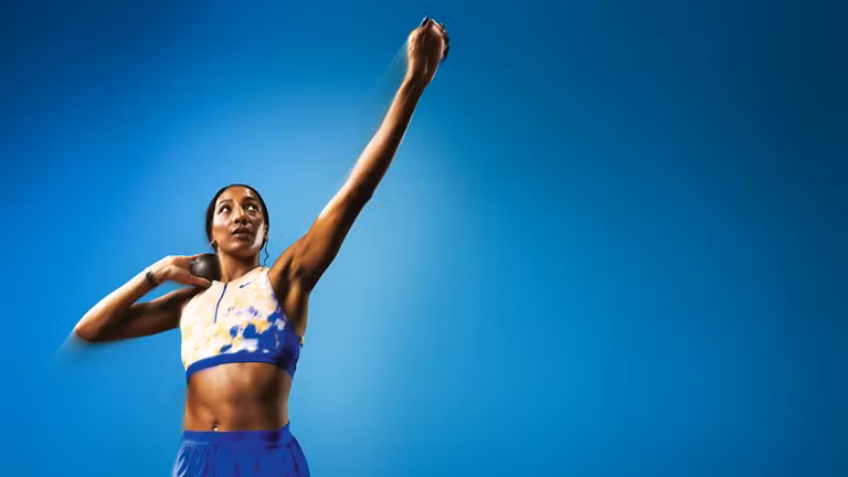 Photo de Nafi thiam lors d’un heptathlon pour la nouvelle campagne AXA