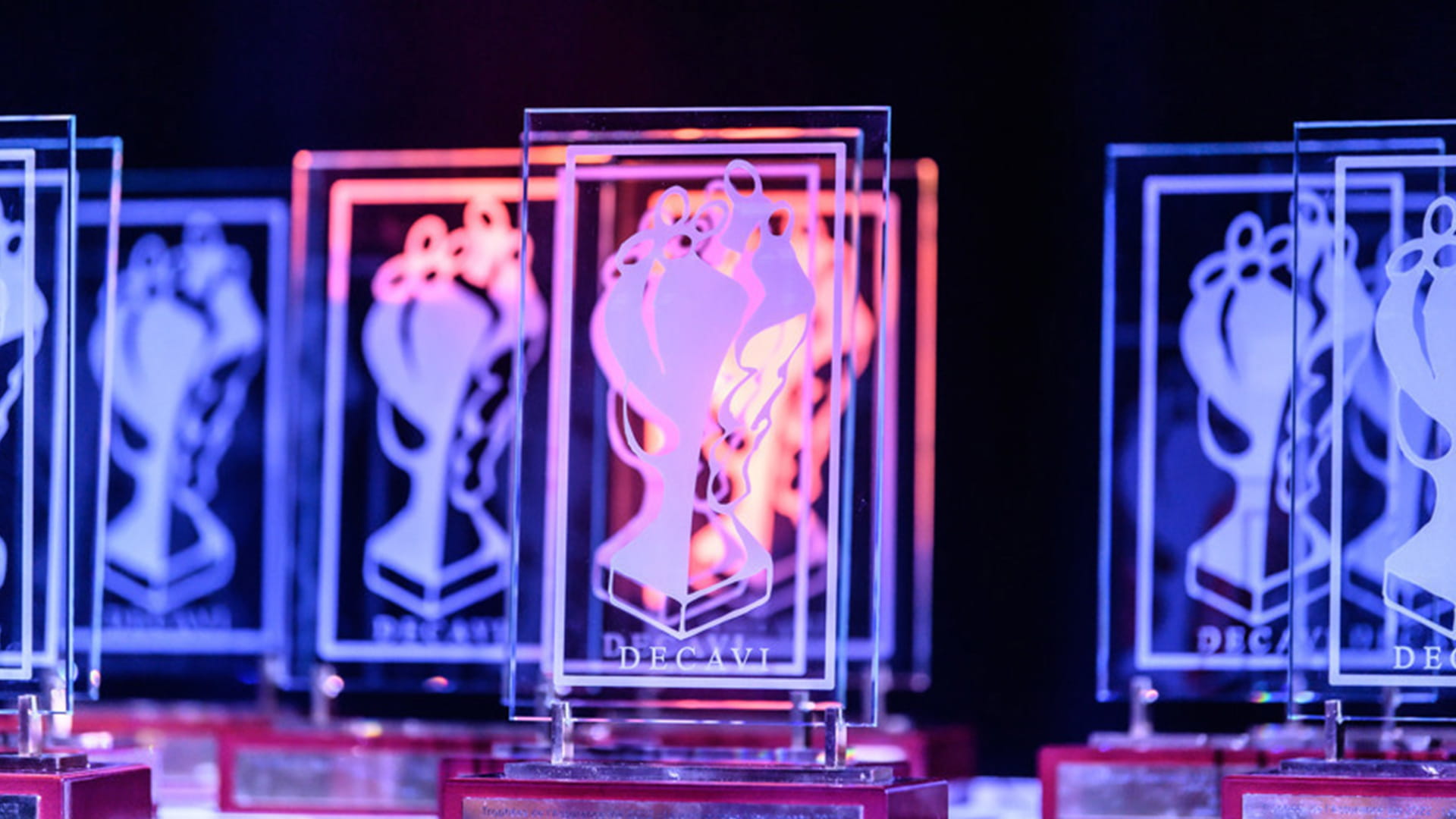 DECAVI Trophies