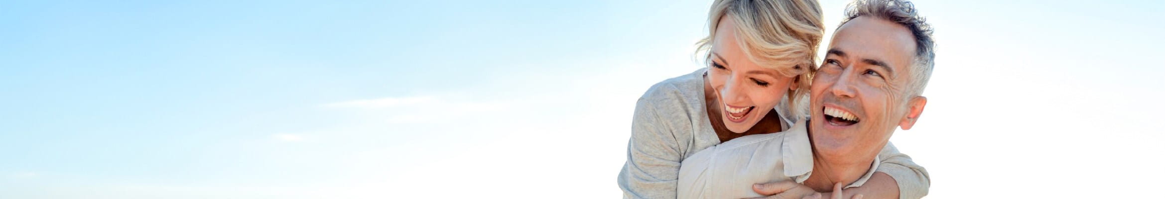 Koppel geniet van het leven dankzij een AXA levensverzekering