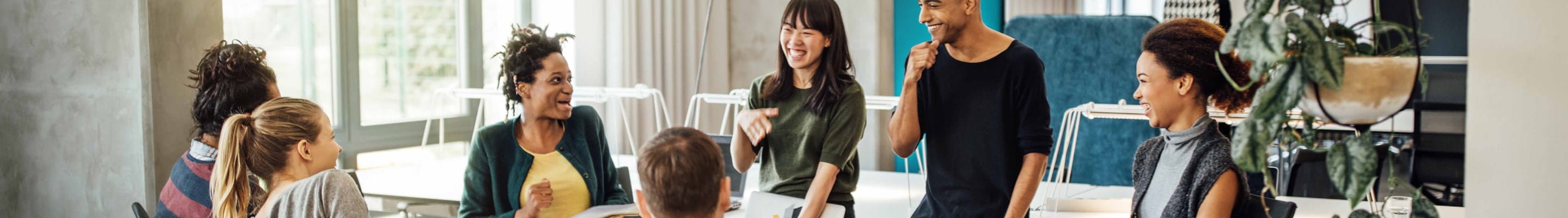 Employés heureux au travail grâce à un leadership authentique